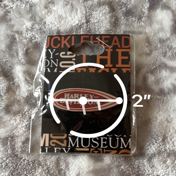 H/D red tank emblem pin - Picture 3 of 6